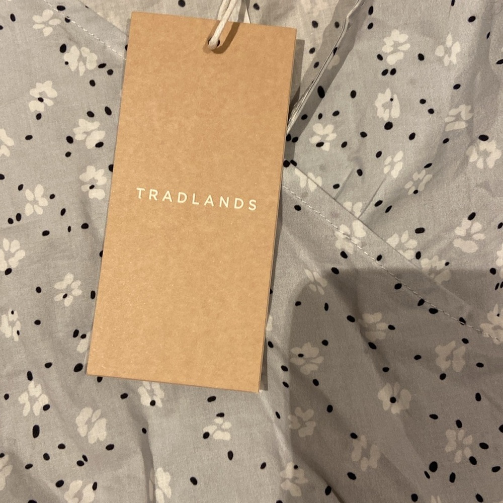 NWT Tradlands Augusta Floral Dress - size S - Picture 3 of 5